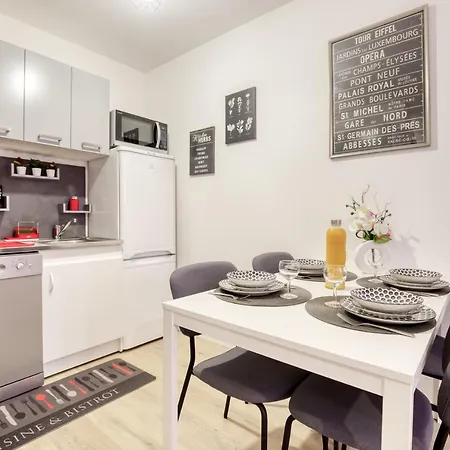 Luxueux Paris - - Les Lilas-parking Gratuit Bagnolet